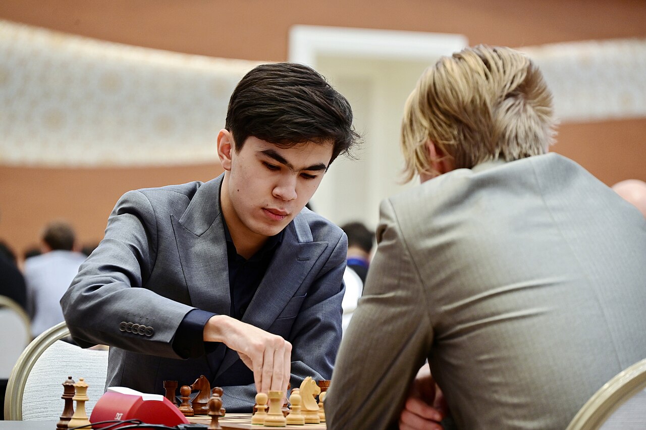 Chess news — Clutch Chess Returns